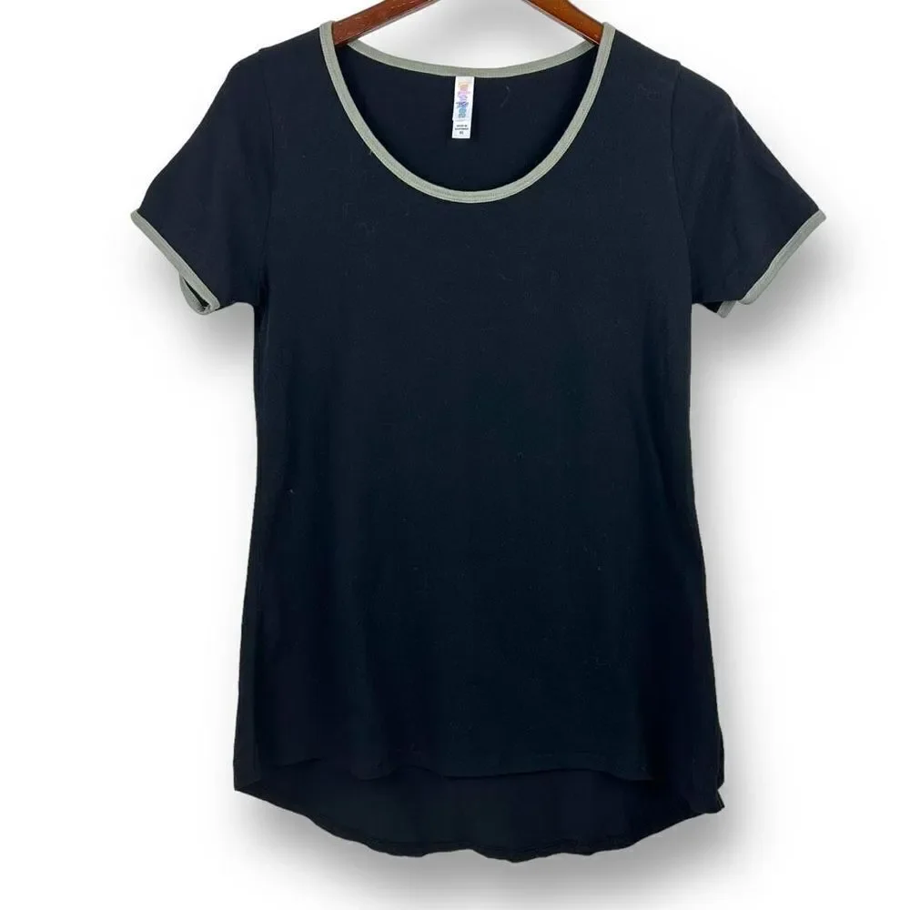 LuLaRoe Classic short sleeve black T-shirt with green collar and sleeve trim siz